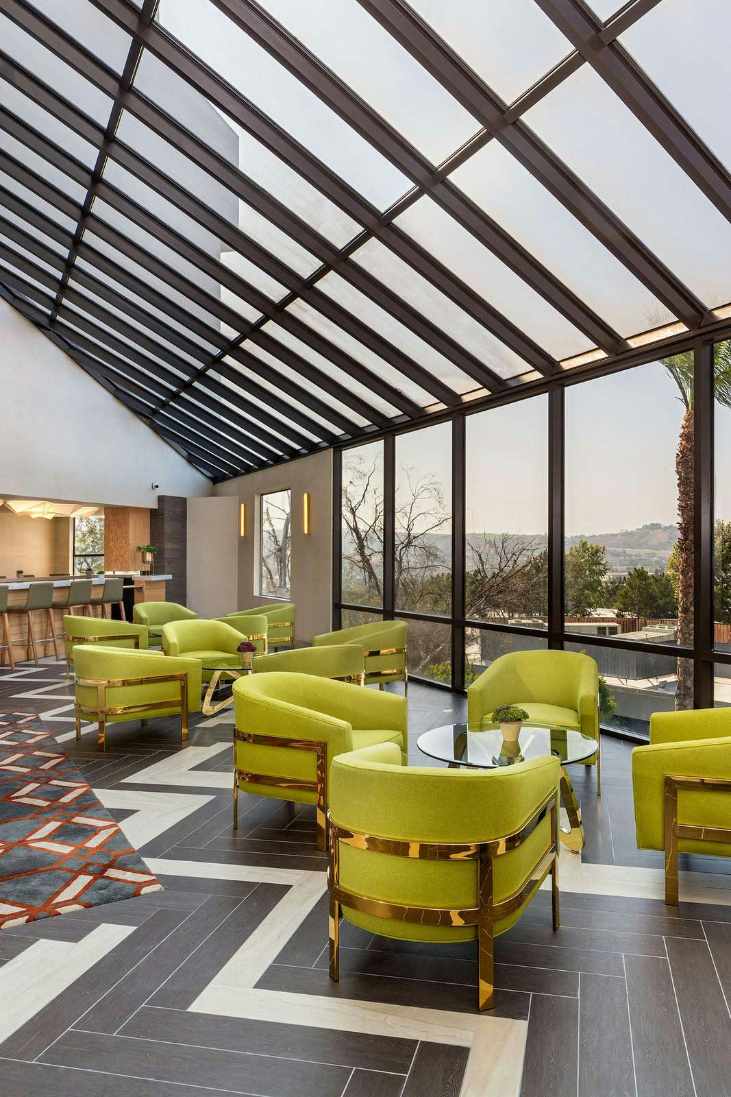 Hotel Doubletree By Hilton Pomona photo 1