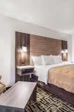 Hotel Quality Inn & Suites Augusta photo 2