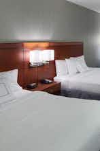 Hotel Courtyard Santa Clarita Valencia photo 3