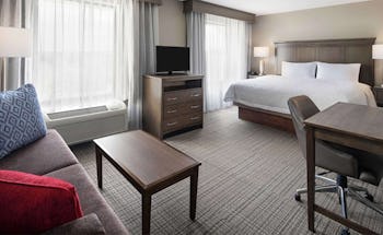 Hampton Inn & Suites Alexandria Old Town Area Hotel