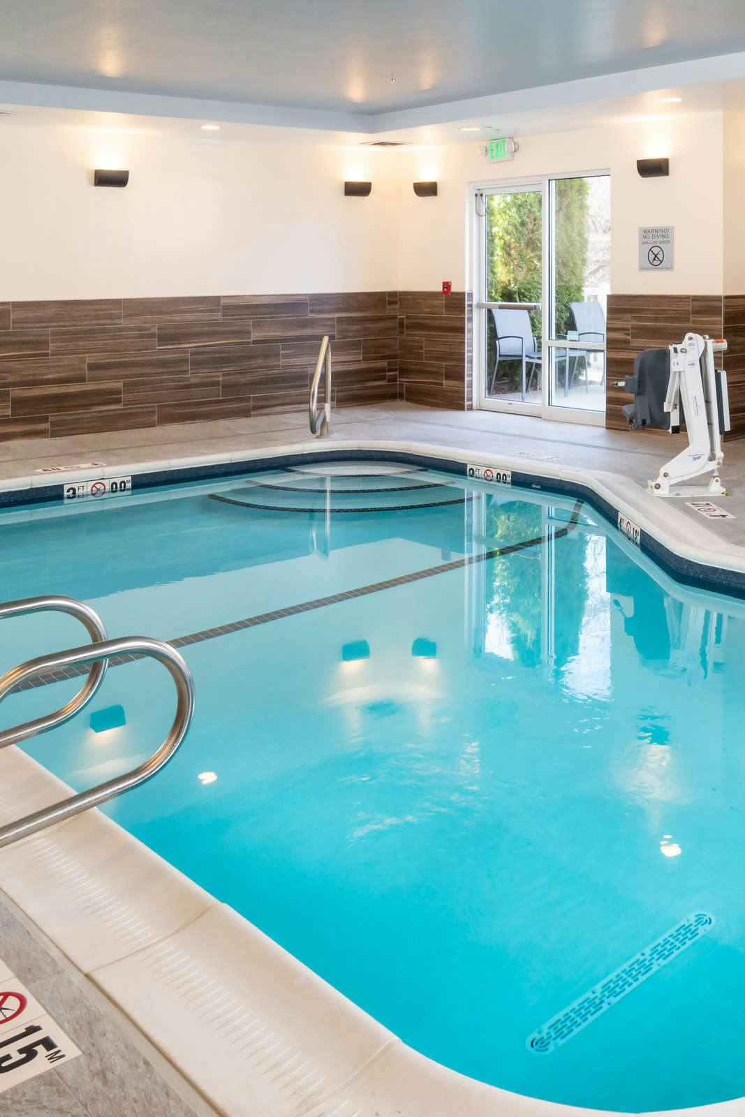 Hotel Fairfield Inn & Suites by Marriott Bend Downtown photo 1