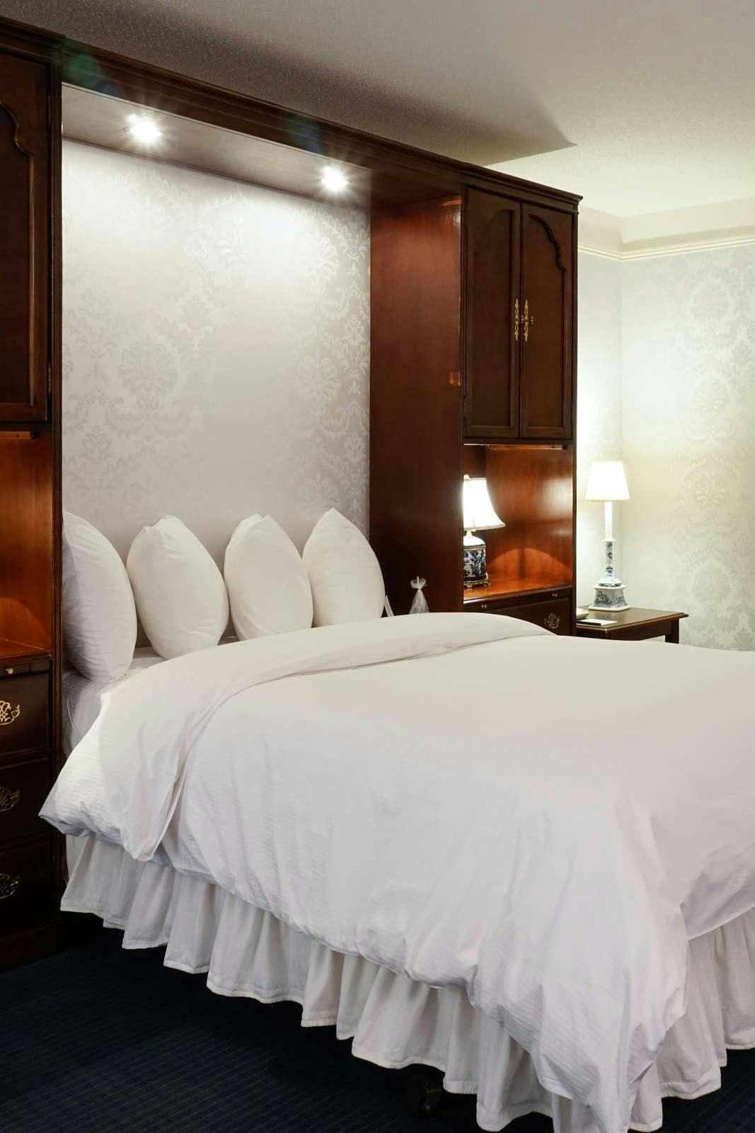 Hotel The Simsbury Inn photo 1