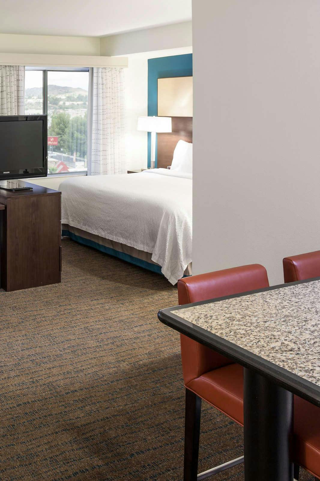 Hotel Residence Inn Santa Clarita Valencia photo 3