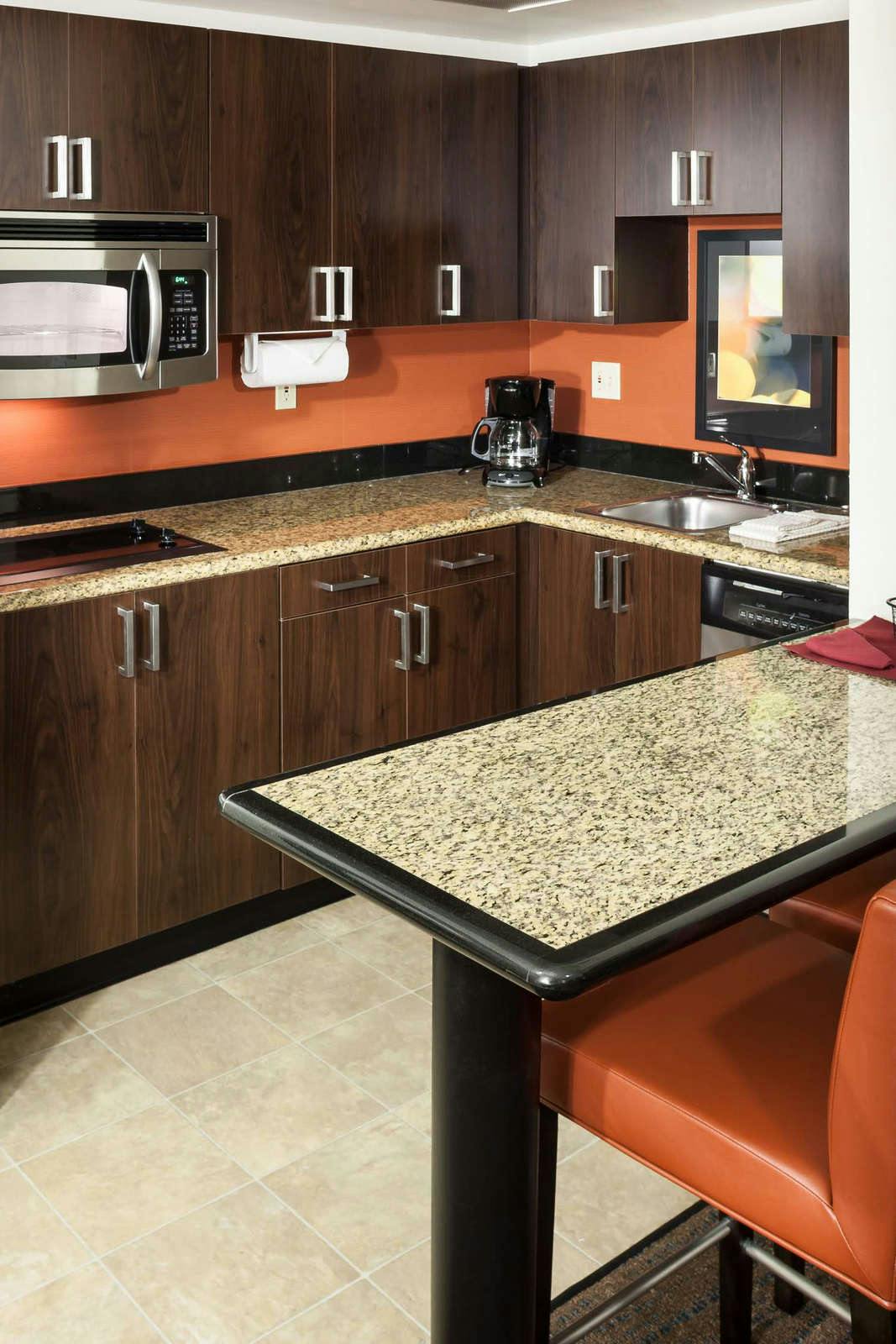 Hotel Residence Inn Santa Clarita Valencia photo 5