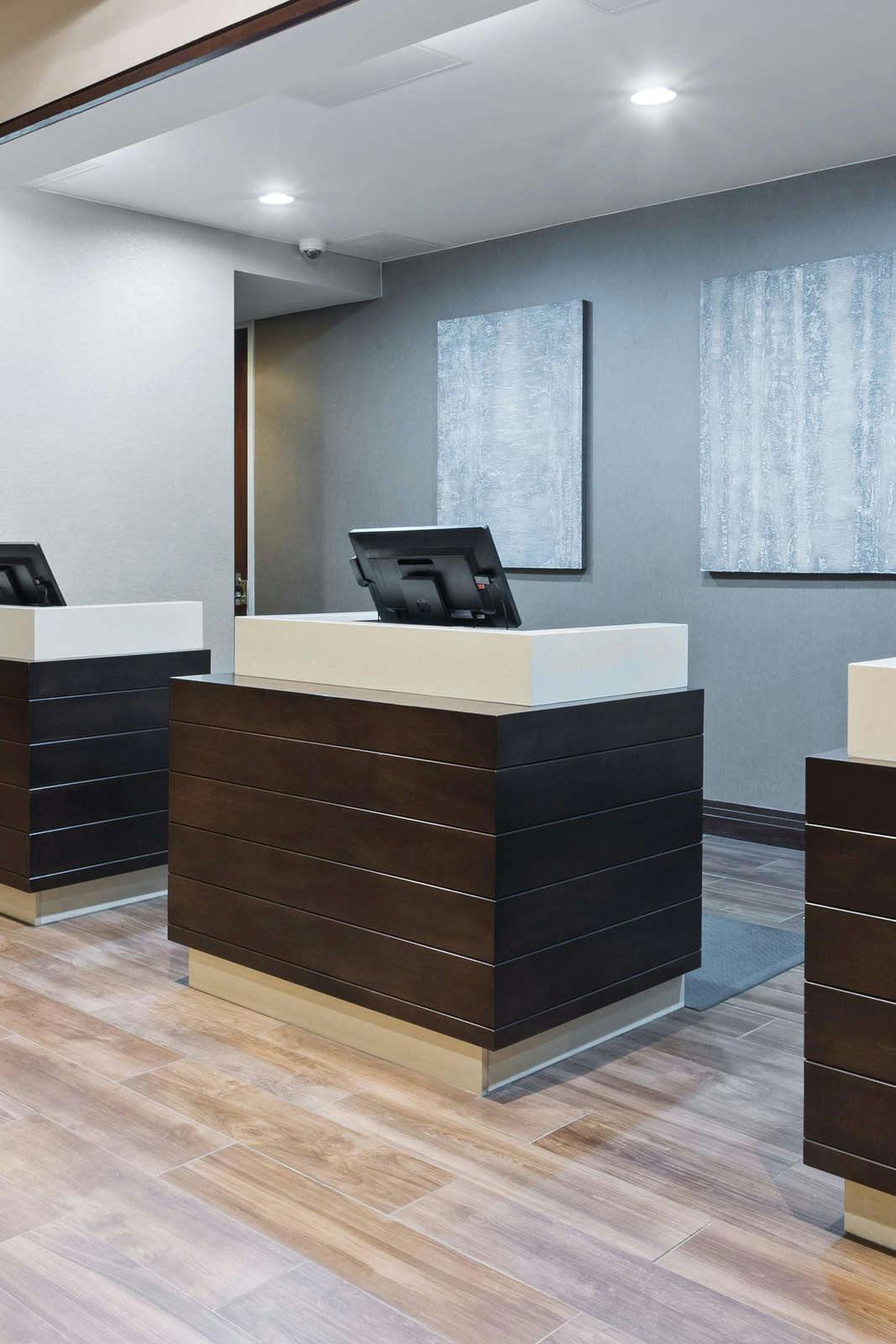 Hotel Embassy Suites Denver Tech Center photo 4