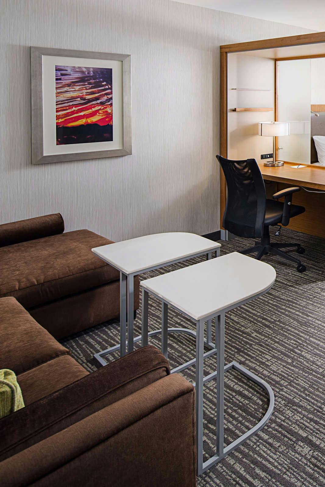 Hotel Springhill Suites Carle Place Garden City photo 2