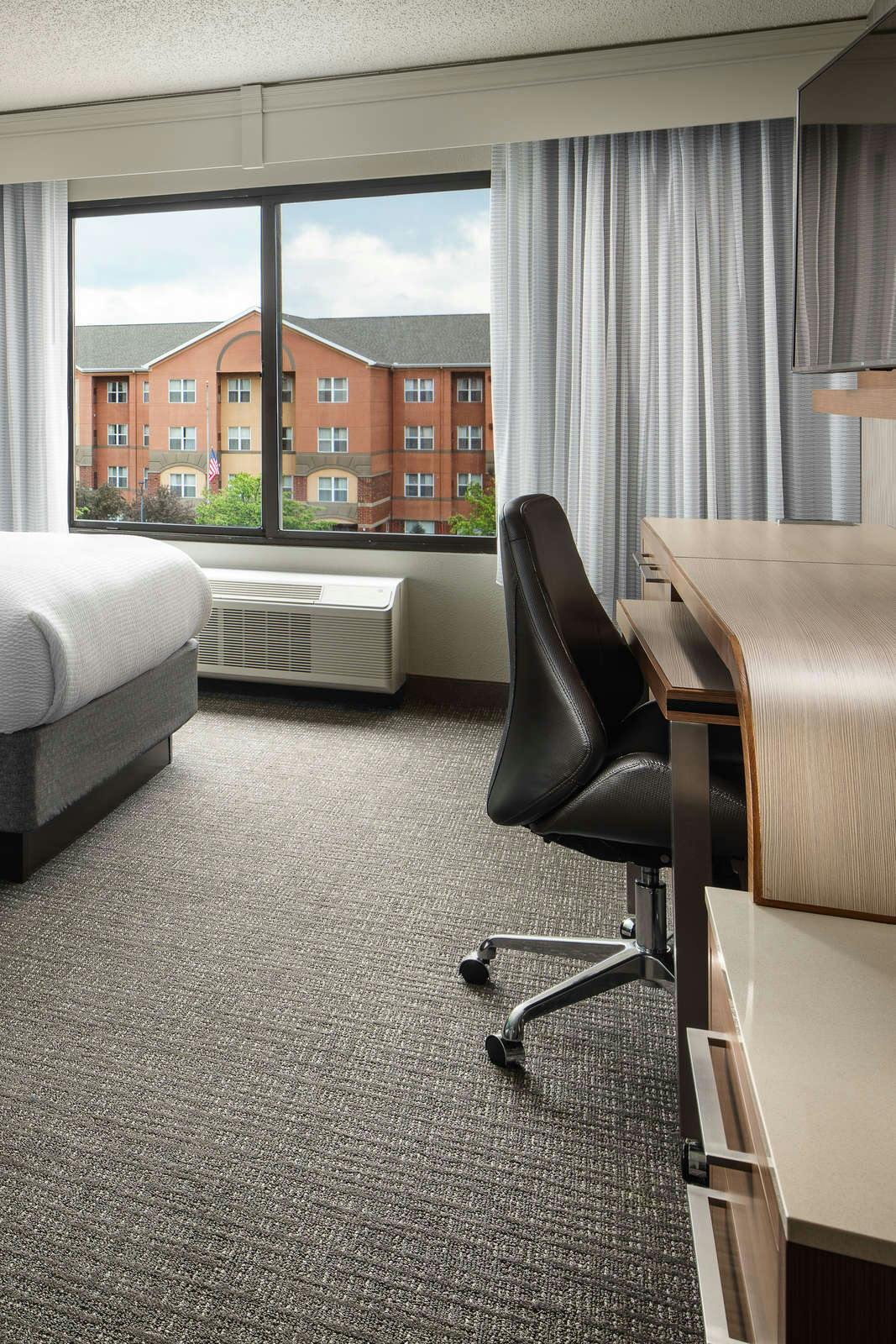 Hotel Courtyard by Marriott Indianapolis at the Capitol photo 5