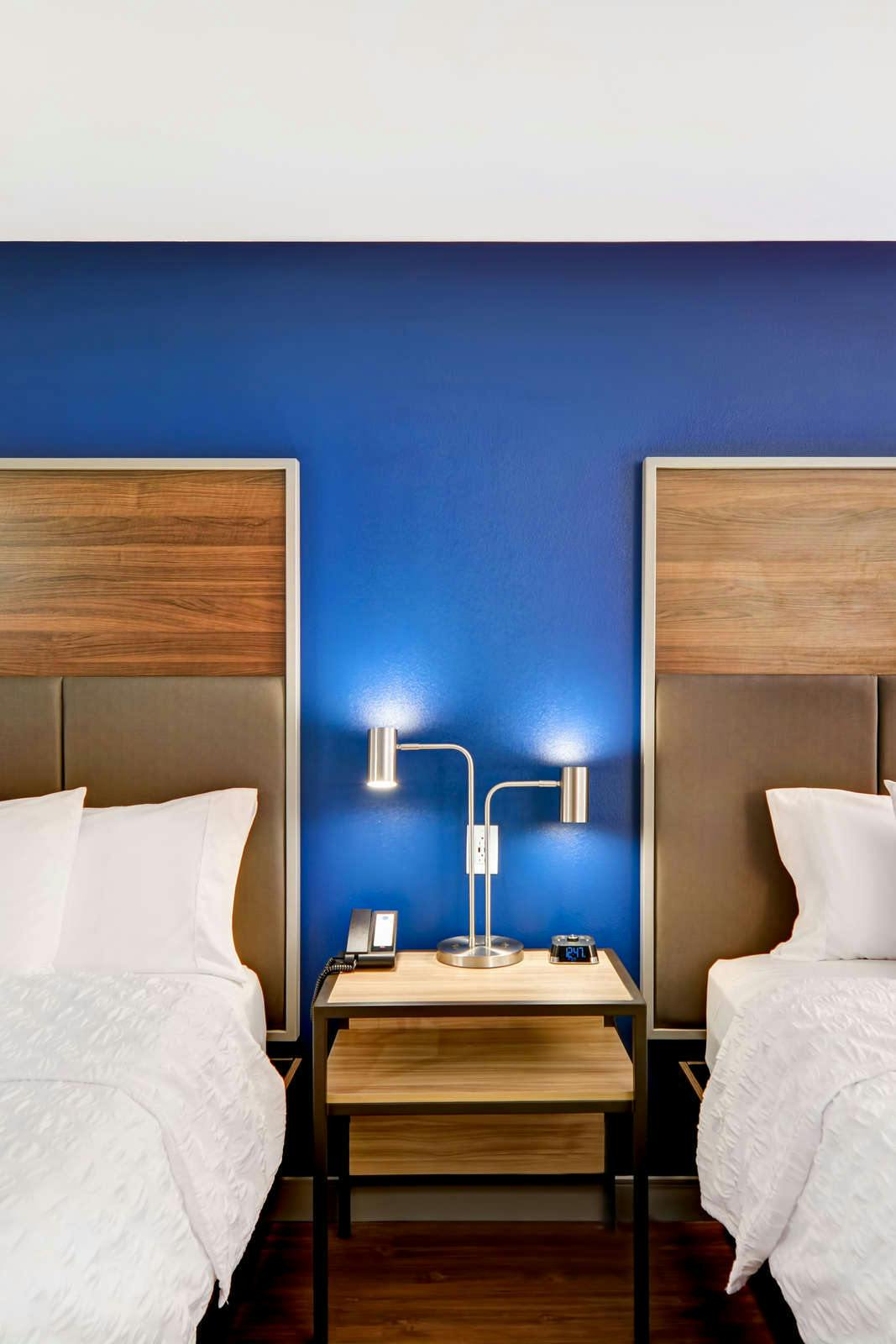 Hotel TRU by Hilton Middletown photo 2