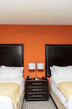 Hotel Holiday Inn Express Hotel & Suites Austin NW Arboretum photo 2