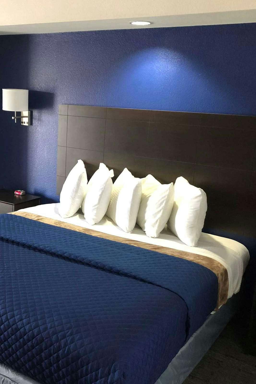 Hotel Executive Inn & Suites Joaquin photo 3