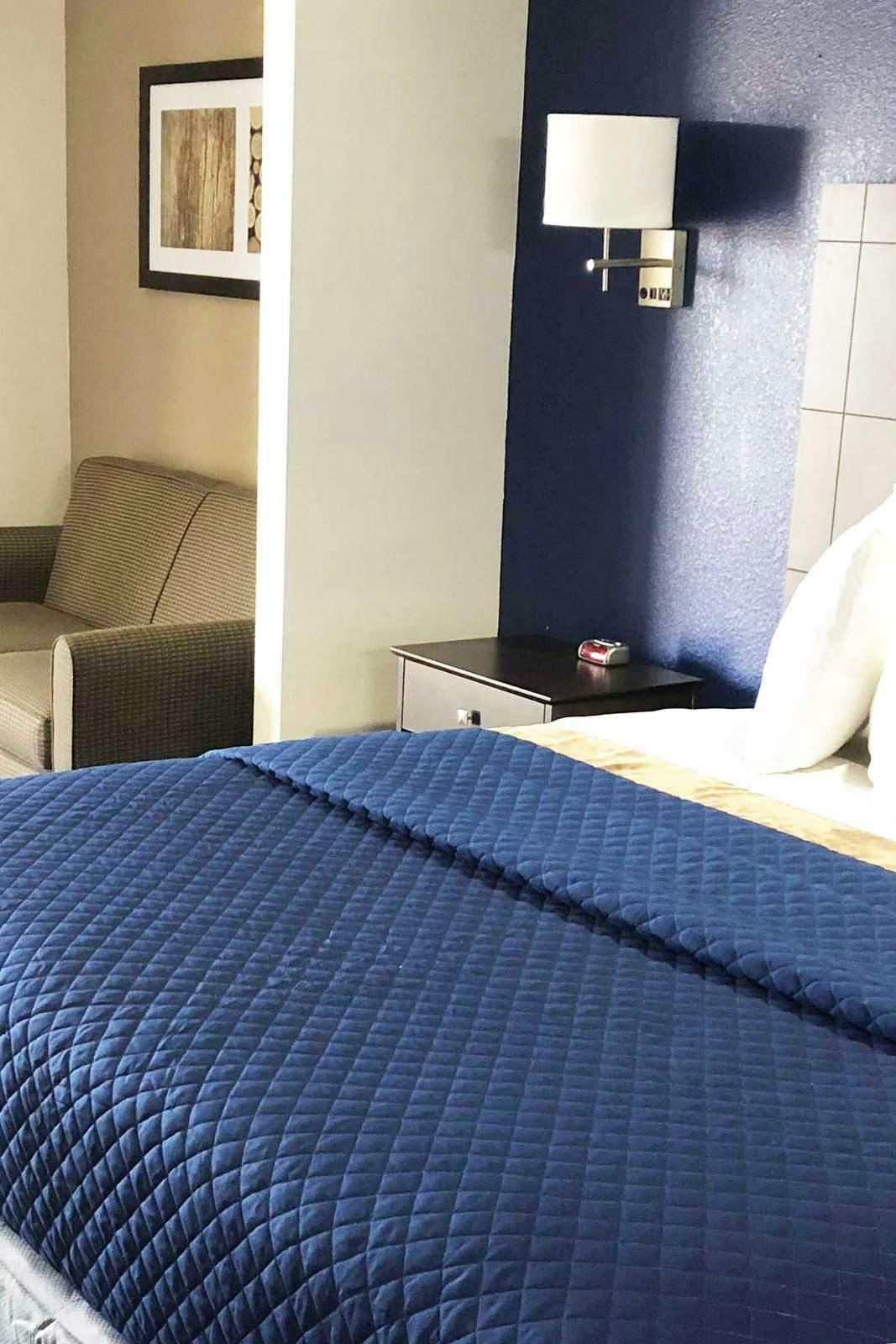 Hotel Executive Inn & Suites Joaquin photo 2