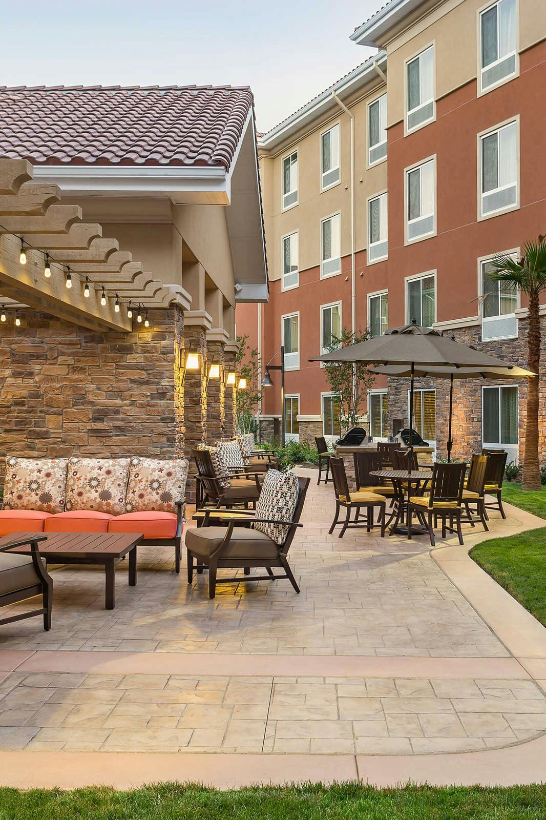 Hotel Homewood Suites By Hilton San Bernardino photo 1