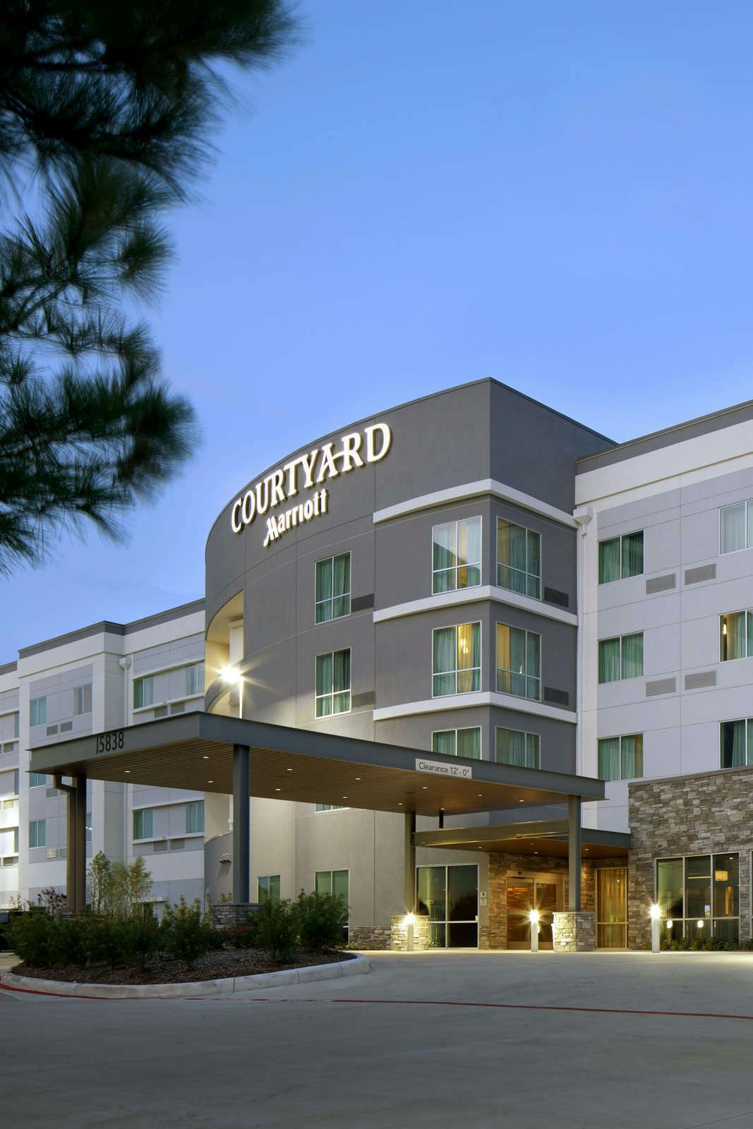 Hotel Courtyard by Marriott Houston Intercontinental Airport photo 1