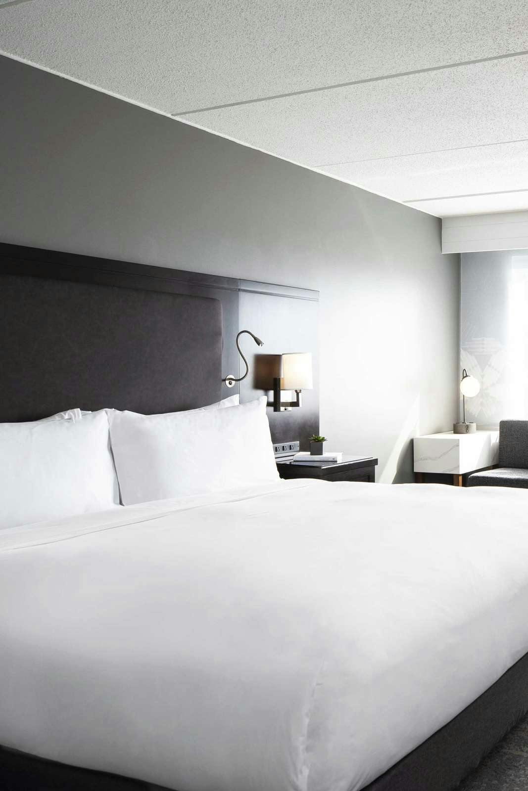 Hotel The Baronette Renaissance Detroit-Novi Hotel photo 1