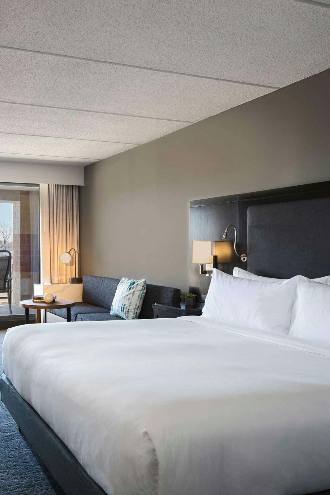 Hotel The Baronette Renaissance Detroit-Novi Hotel photo 4