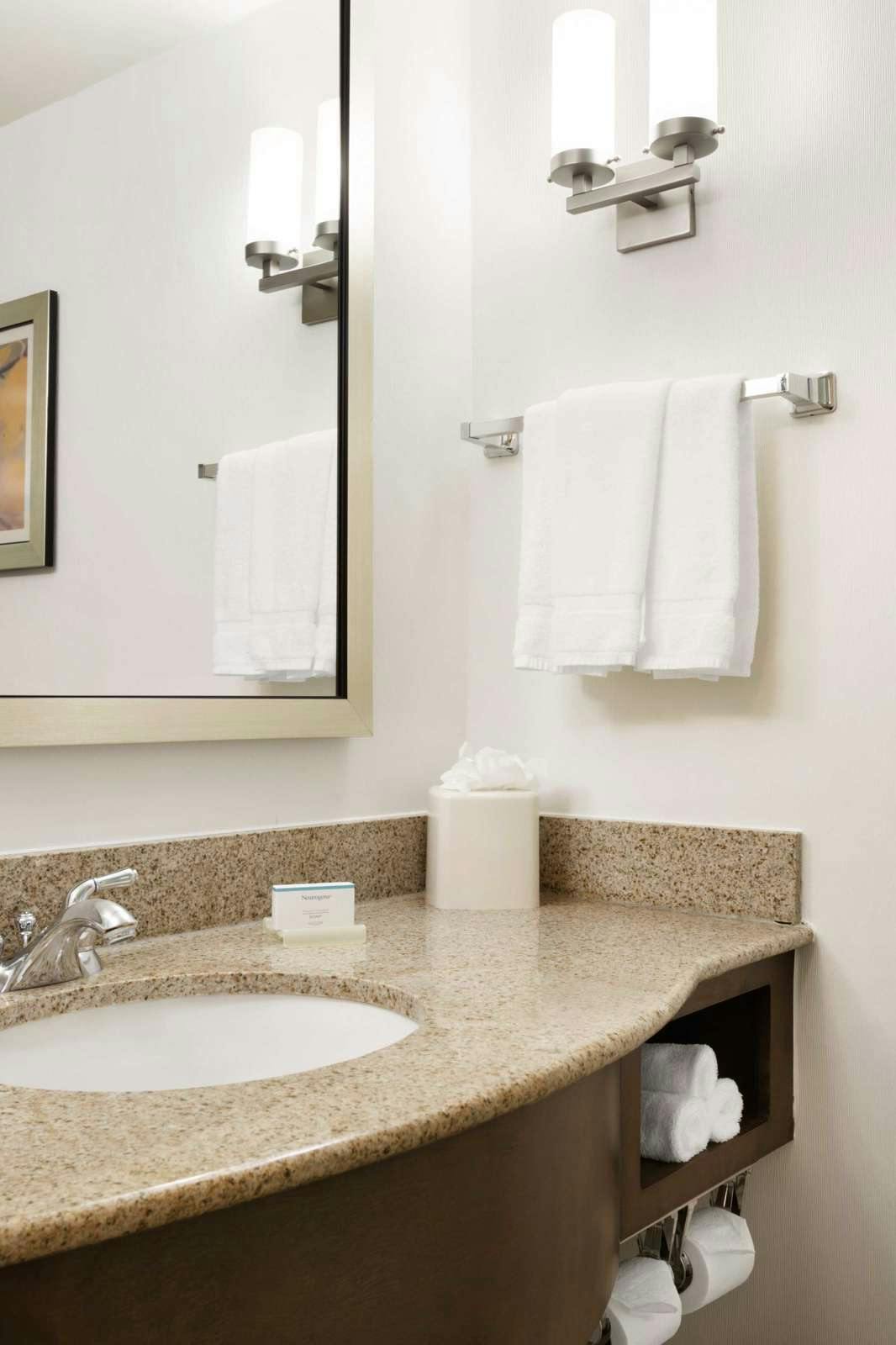 Hotel Hilton Garden Inn Shelton photo 3