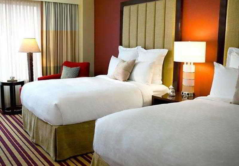 Hotel Renaissance Charlotte SouthPark photo 1