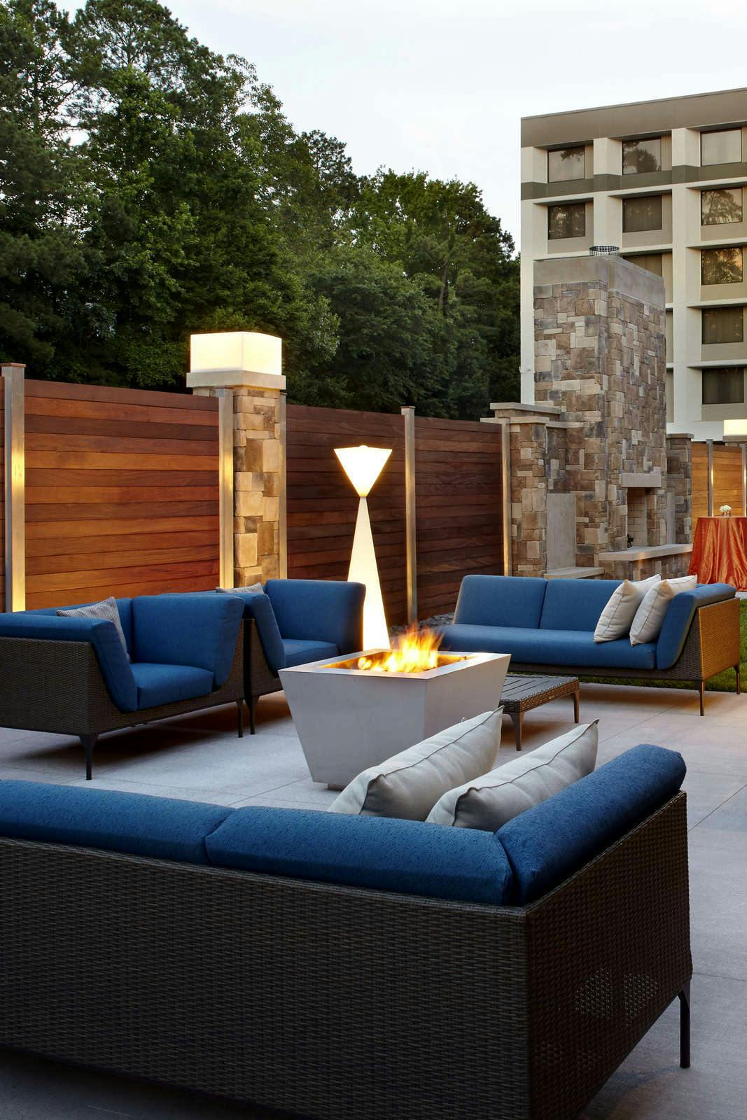 Hotel Raleigh Marriott Crabtree Valley photo 1