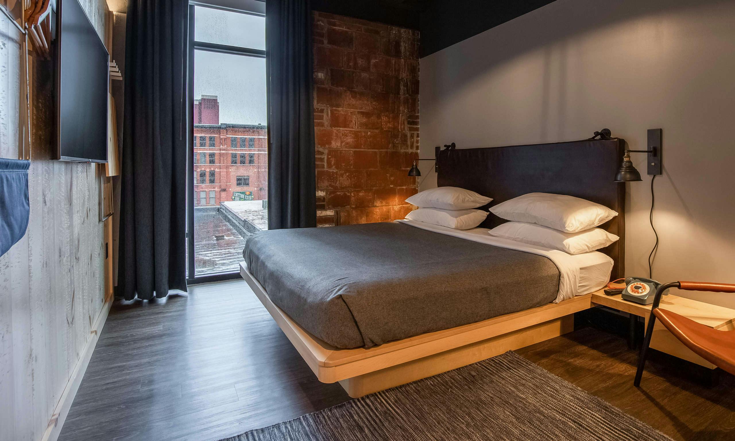 Moxy Hotel Nashville Downtown