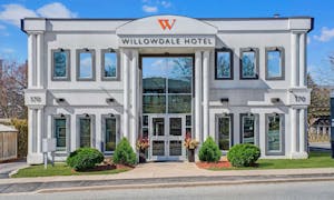 Willowdale Hotel