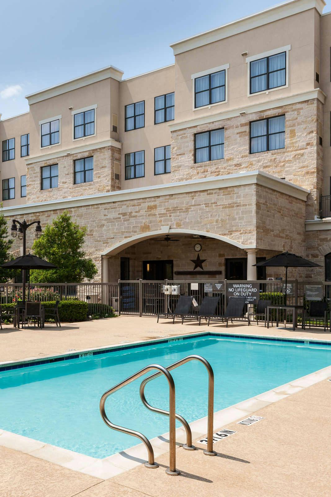 Hotel Residence Inn by Marriott Fort Worth Cultural District photo 1