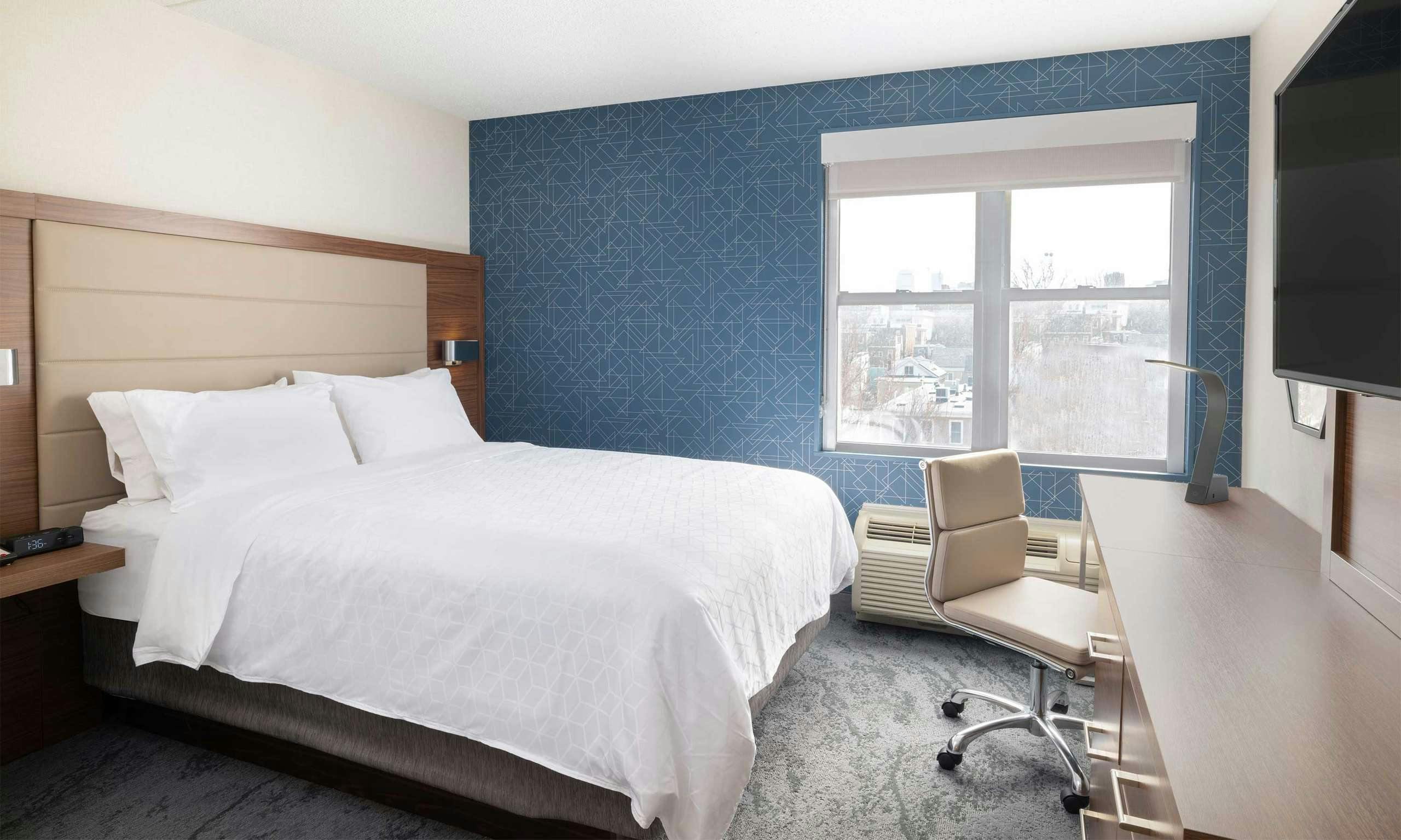 Holiday Inn Express Hotel & Suites Cambridge