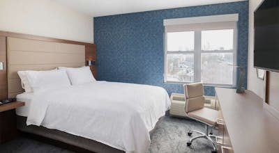 Holiday Inn Express Hotel & Suites Cambridge