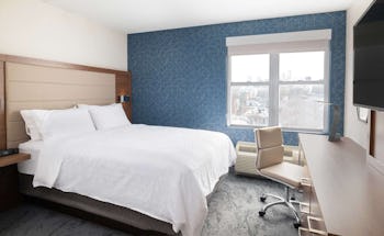 Holiday Inn Express Hotel & Suites Cambridge