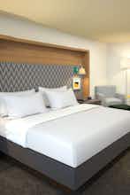 Hotel Holiday Inn & Suites Toledo Southwest Perrysburg photo 2