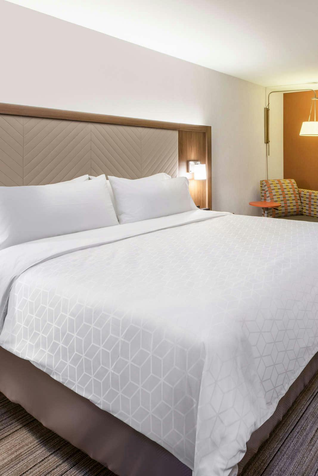 Hotel Holiday Inn Express & Suites Purcell photo 2