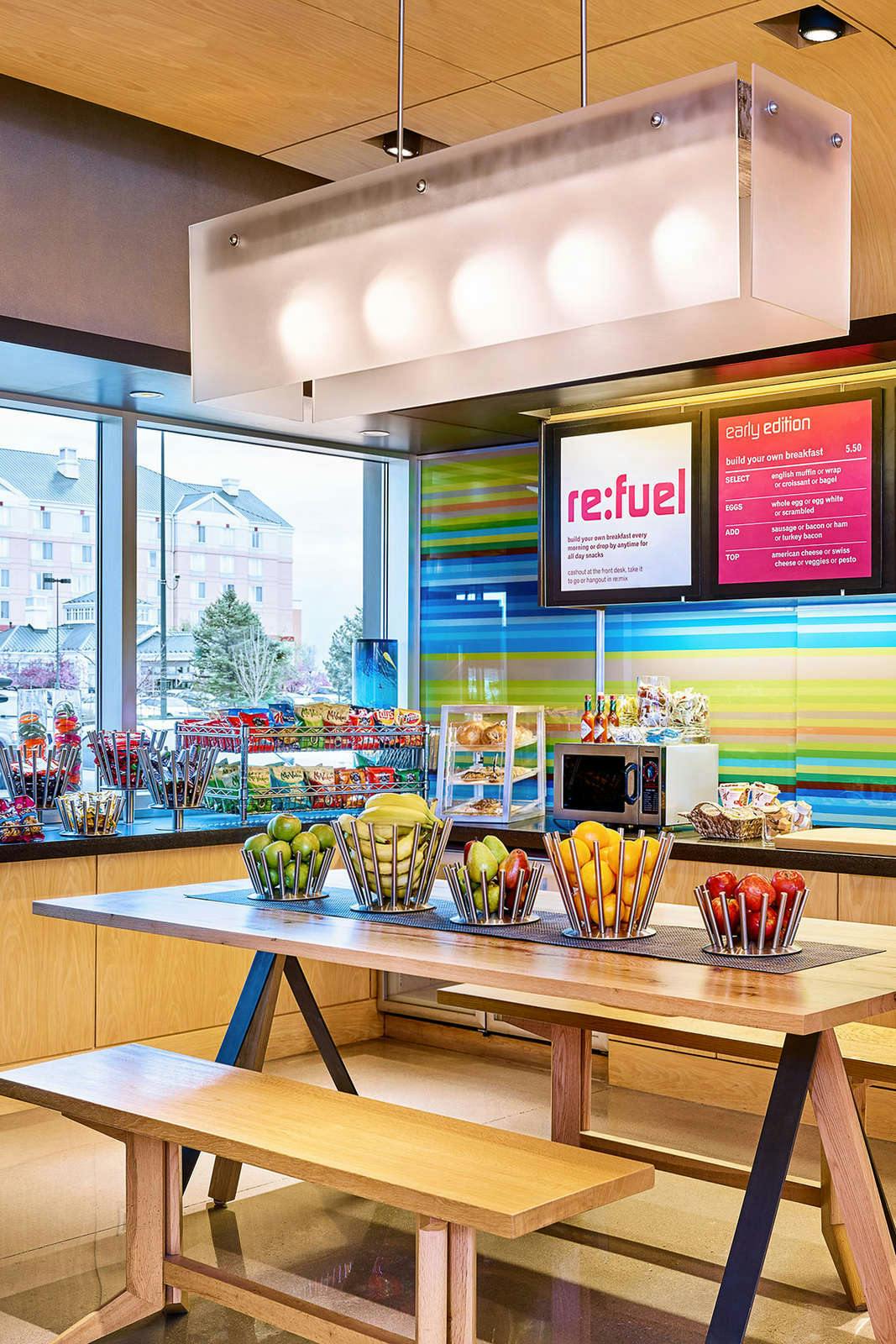 Hotel Aloft Denver Airport at Gateway Park photo 5