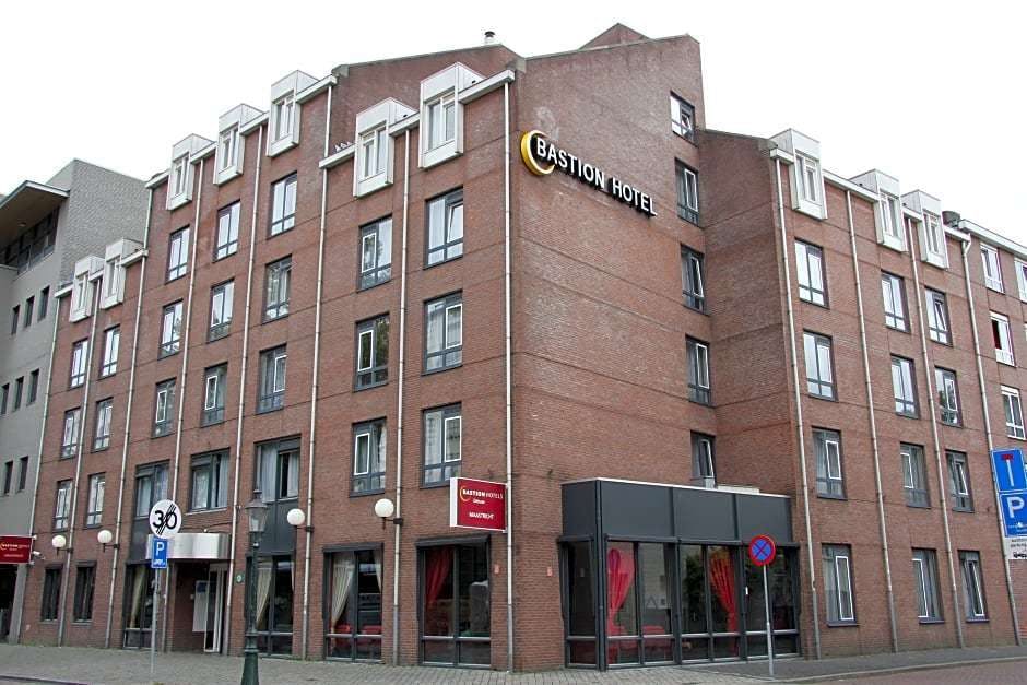 bastion hotel maastricht booking