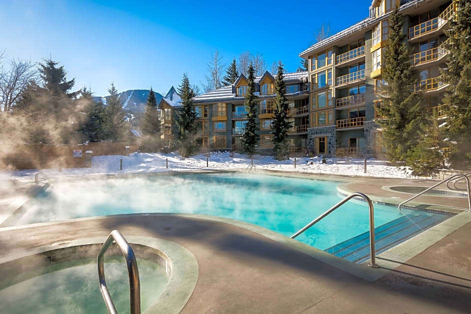 Hotel ResortQuest at Whistler Cascade Lodge photo 3