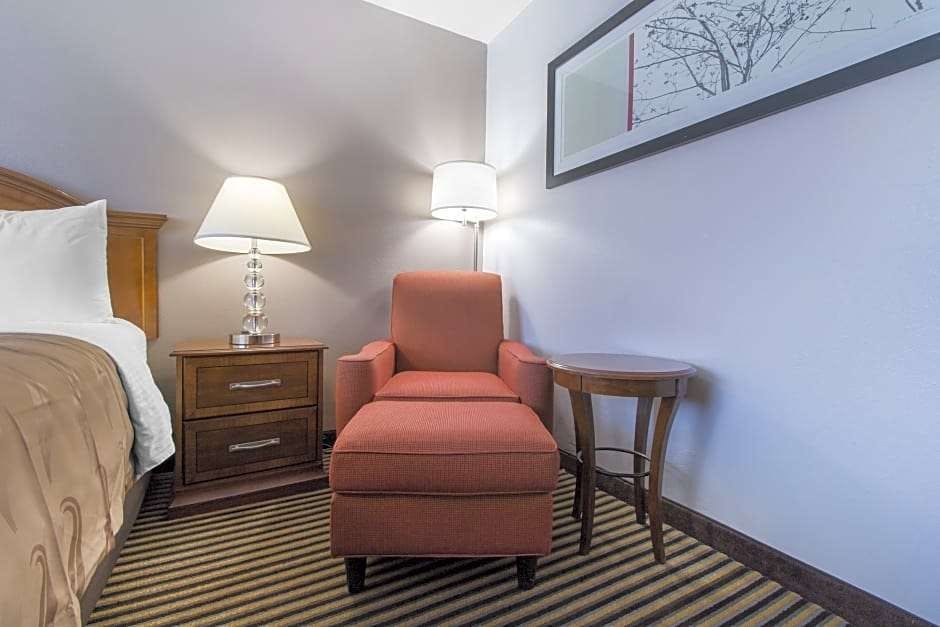 Hotel Ramada Bayside Inn and Suites photo 2