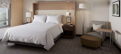 Holiday Inn Long Island Islip Arpt East