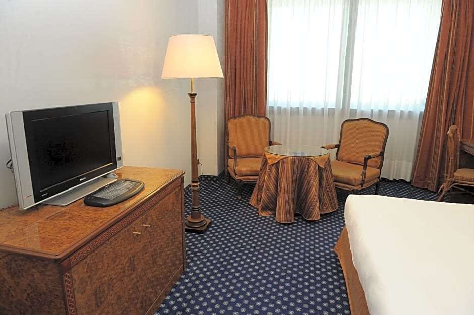Hotel Tower Genova Airport Hotel & Conference Center photo 1