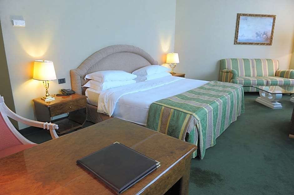 Hotel Tower Genova Airport Hotel & Conference Center photo 5