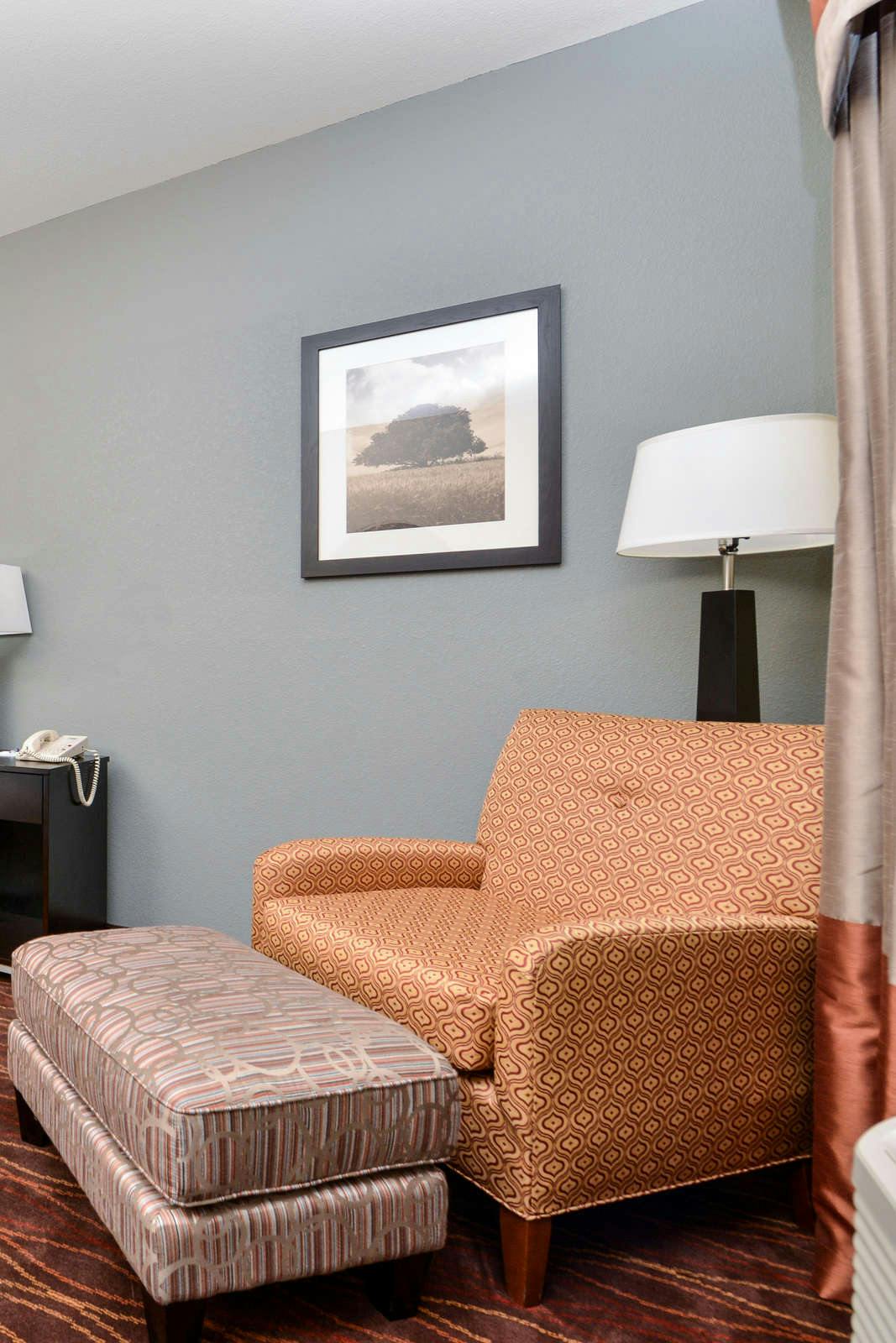 Hotel Holiday Inn Express Hotel & Suites Sunset Valley photo 4