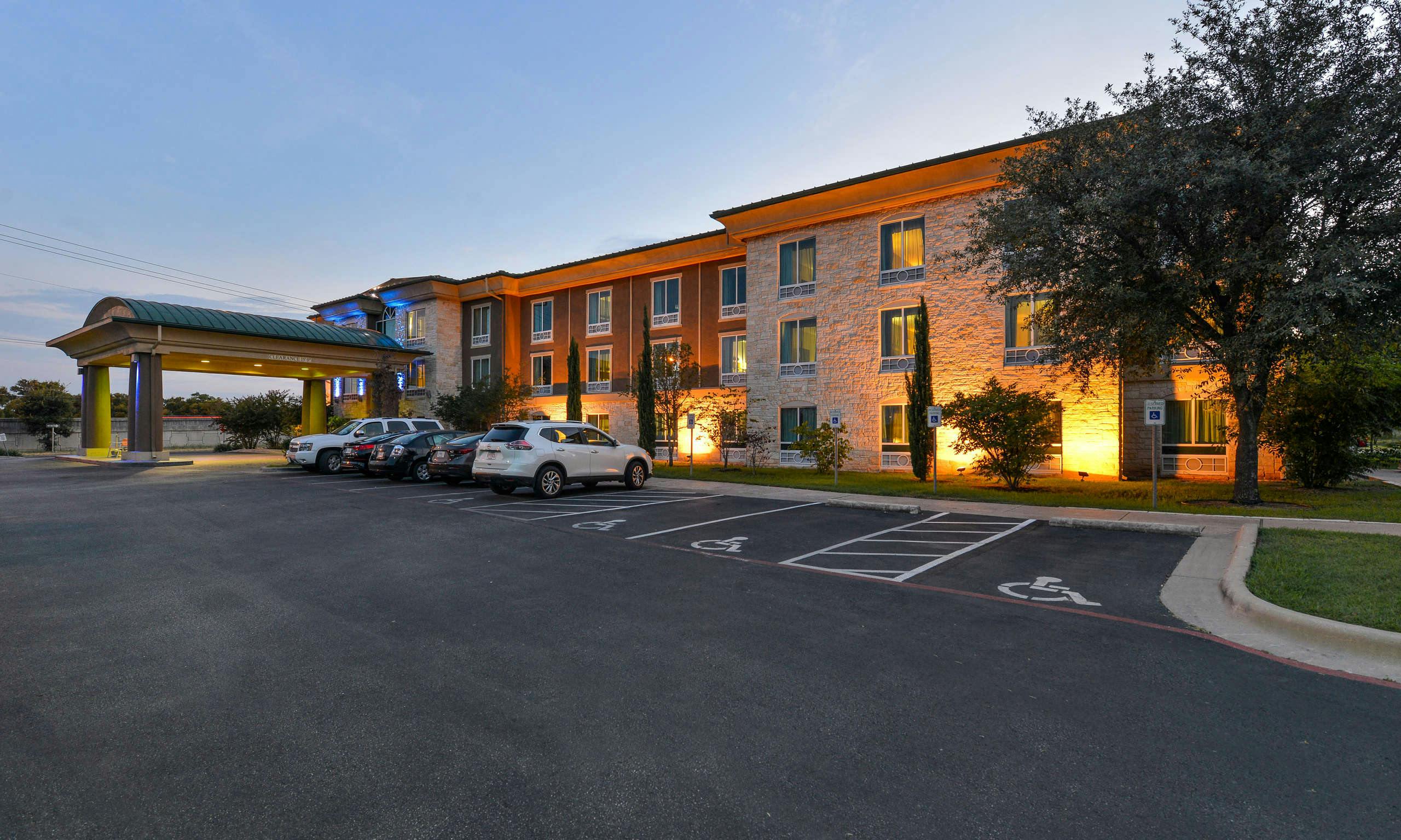 Holiday Inn Express Hotel & Suites Sunset Valley