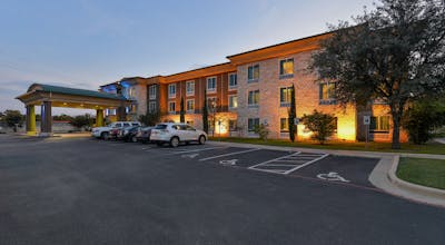 Holiday Inn Express Hotel & Suites Sunset Valley