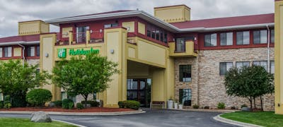 Holiday Inn Pewaukee