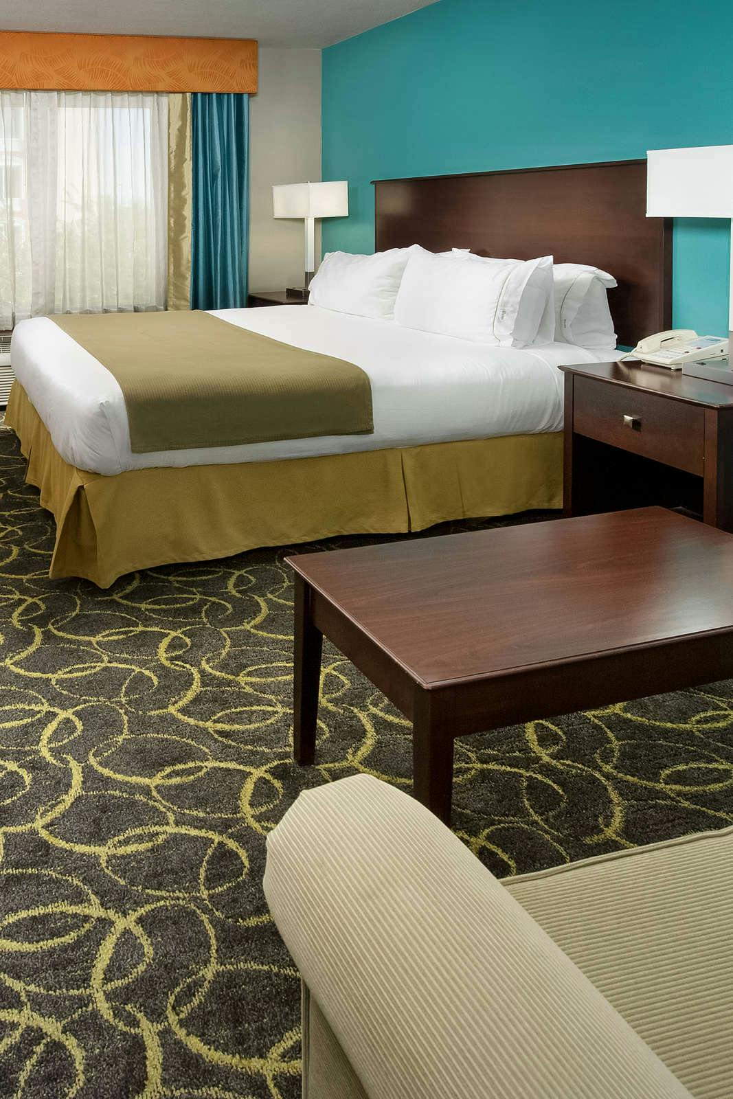 Hotel Holiday Inn Express Hotel & Suites Grapevine photo 1