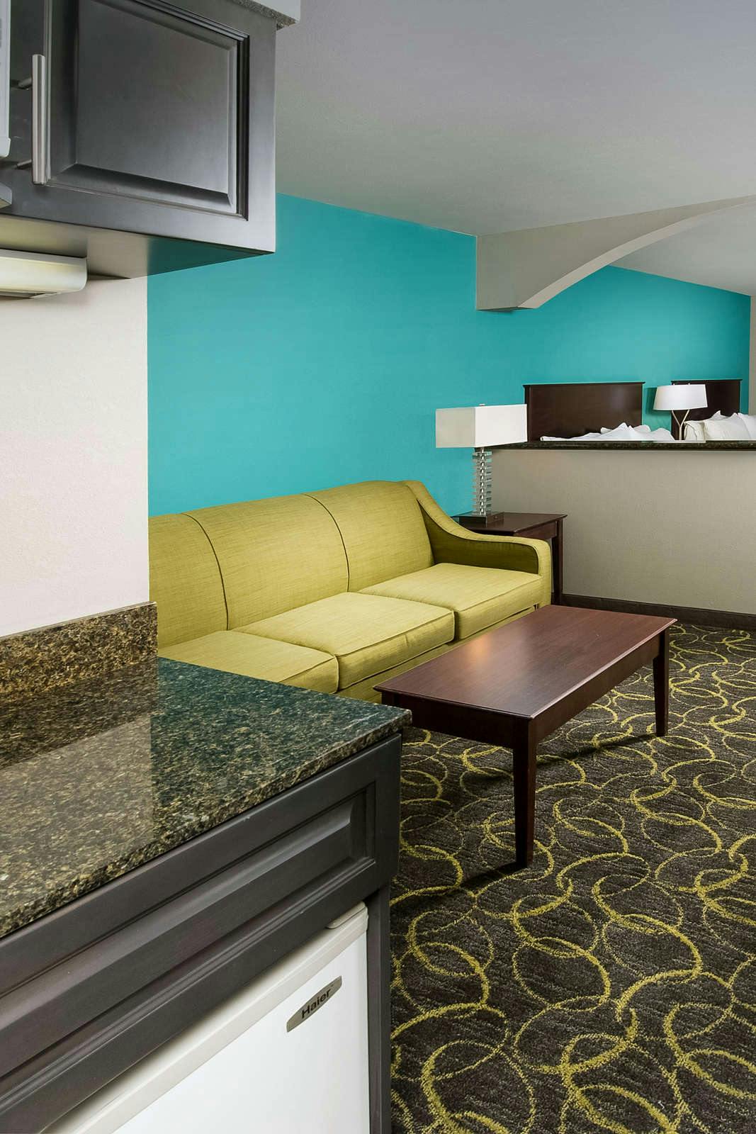 Hotel Holiday Inn Express Hotel & Suites Grapevine photo 5
