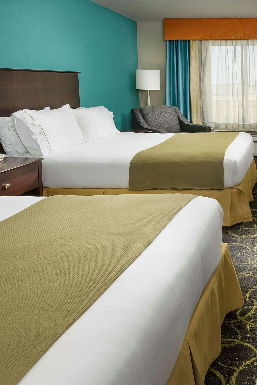 Hotel Holiday Inn Express Hotel & Suites Grapevine photo 3