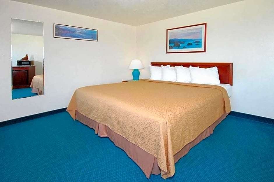 Hotel Quality Inn Port Angeles - near Olympic National Park photo 4