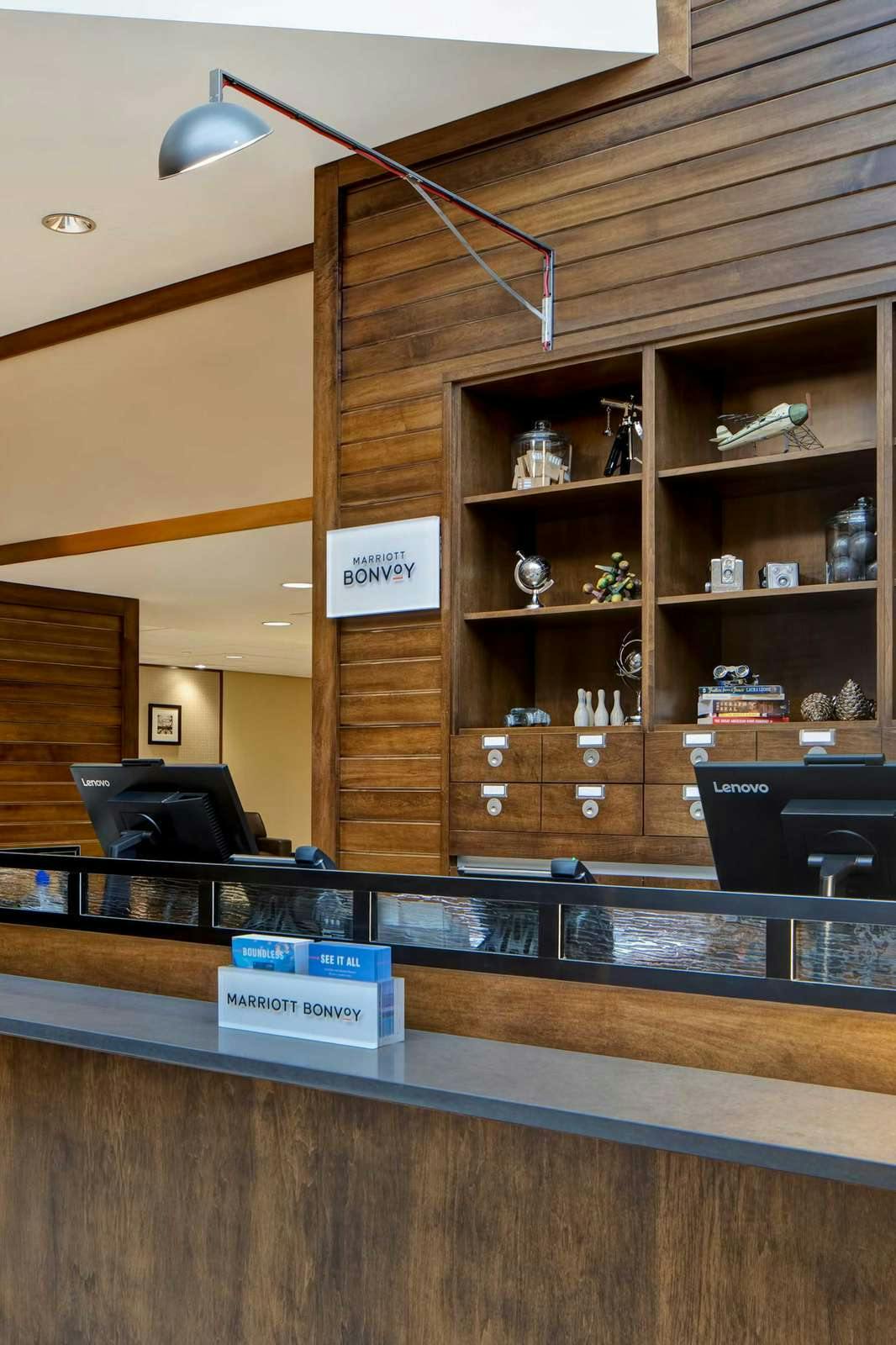 Hotel Four Points by Sheraton Peoria photo 3