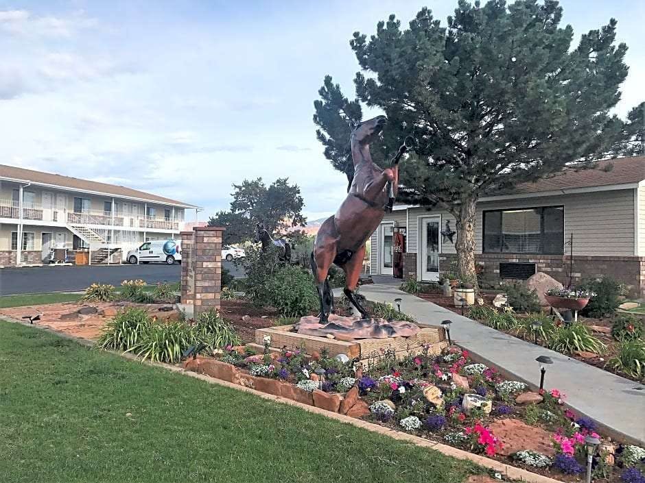 BROKEN SPUR INN AND STEAKHOUSE