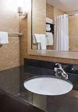 Hotel Holiday Inn Express Hotel & Suites Rochester West Medical Center photo 4