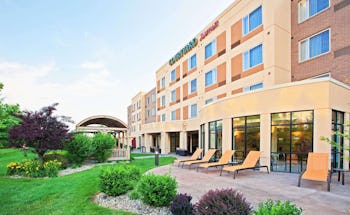 Courtyard by Marriott Louisville Northeast