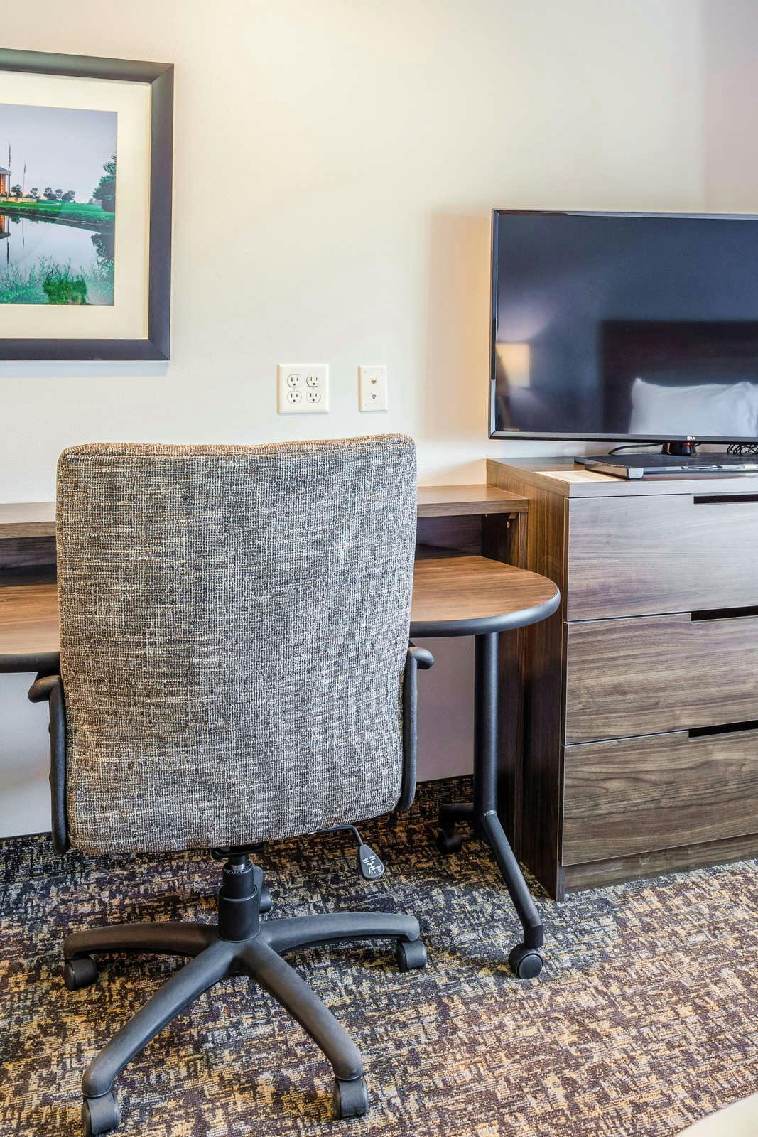 Hotel My Place Hotel- Watertown, SD photo 4